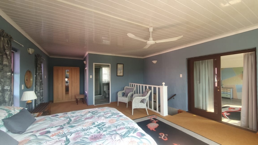 5 Bedroom Property for Sale in Britannia Bay Western Cape